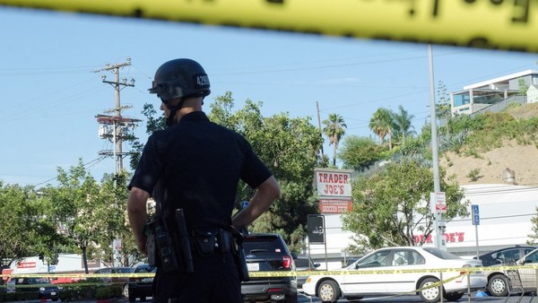 Policía de EE.UU. podría pasar 3 años en prisión por tocar los senos de una mujer muerta - ADN Paraguayo