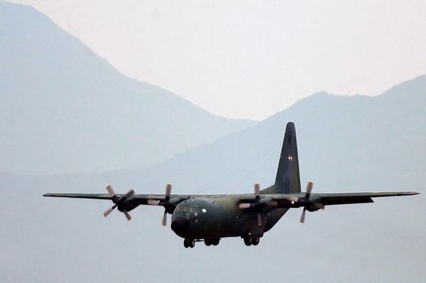 Avión militar que cayó en Chile con 38 personas tuvo una emergencia en 2016 - Mundo - ABC Color