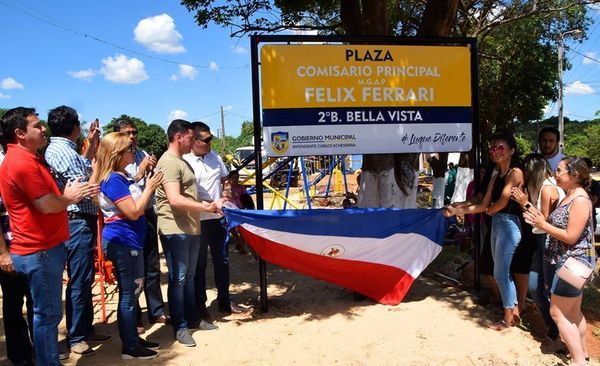 Inauguran la Plaza "Comisario Félix Ferrari" •