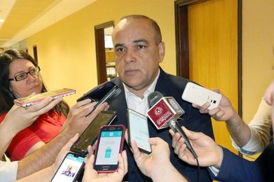 Diputados: Comisión especial recibirá a intendente lambareño este lunes