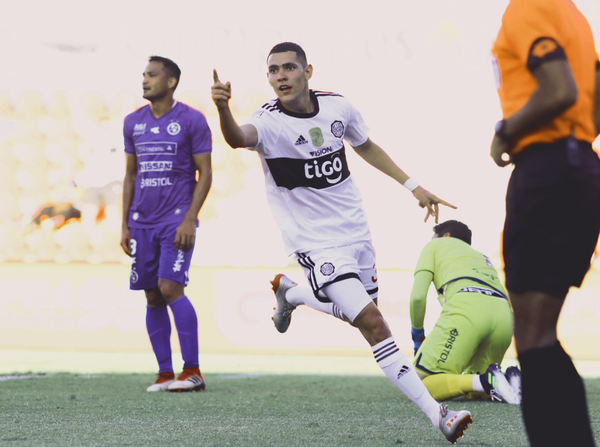 El debut con gol de Diego Torres en Olimpia