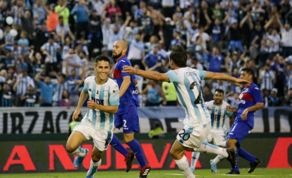 HOY / Racing se corona campeón con dos conquistas de Matías Rojas