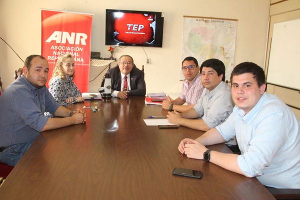 Piden reconsiderar fecha de las elecciones juveniles