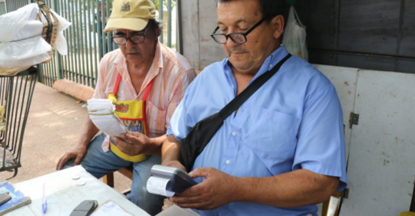 Lo que callan los quinieleros: “Un día nos quieren, otro no”