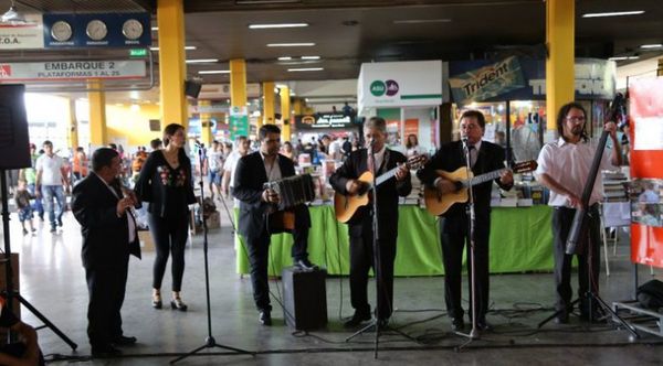 Preparan galas navideñas en el Mercado 4 y Terminal de Ómnibus