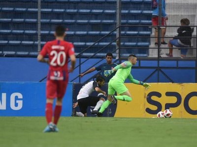 Increíble blooper de Juan Pablo Carrizo