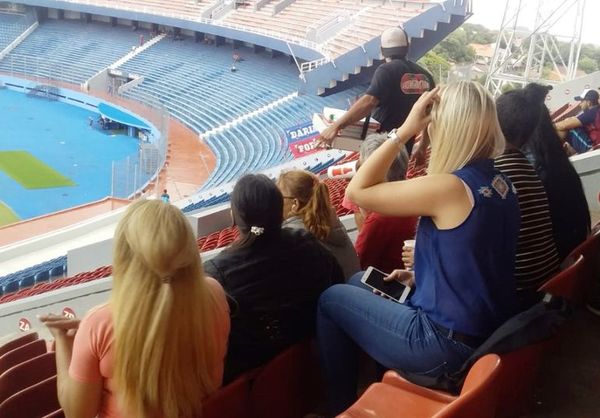 Internas observaron un partido en la Nueva Olla - Judiciales y Policiales - ABC Color