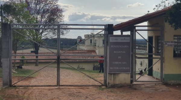 Amotinamiento pro instalación de cantina para vender drogas