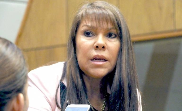 HOY / Celeste Amarilla demandó al PLRA