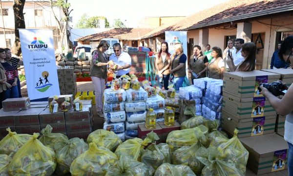 Campaña “Regalo de Amor” llegó al Alto Paraná con su espíritu navideño