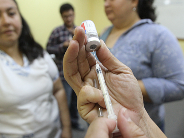 Fiebre Amarilla: Refuerzan vacunatorio ante alta demanda