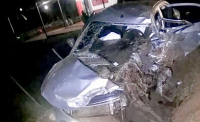 Choque frontal termina con dos fallecidos