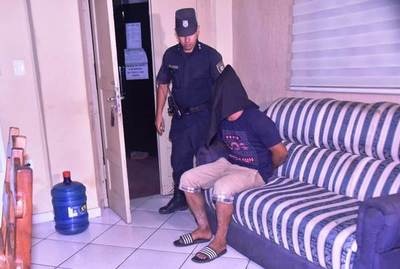 Remiten a Tacumbú a motochorro detenido por asalto y crimen de prestamista •