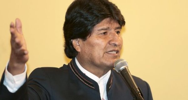 Evo Morales acusa al Gobierno de facto de Bolivia de llevar al país a la quiebra | .::Agencia IP::.