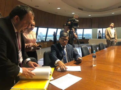 Intendente se presentó ante comisión que analiza intervención de Lambaré