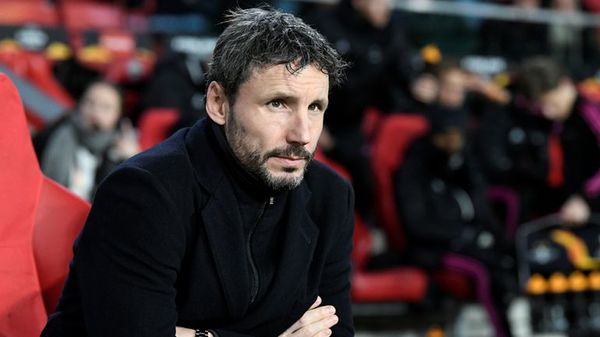 El PSV despide a Van Bommel - Fútbol - ABC Color