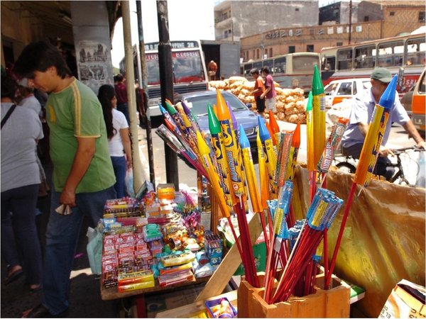 Habrá decomiso y clausuras por venta ilegal de petardos
