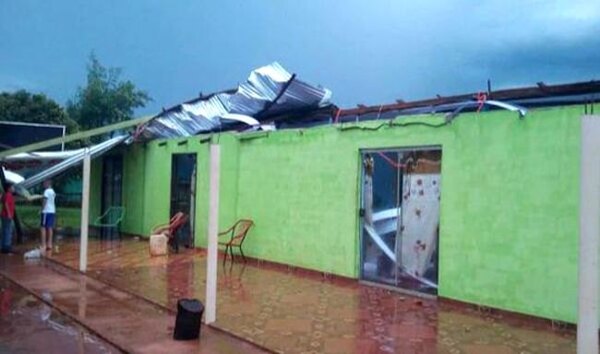 Crónica / Fuerte tormenta dejó destrozos en el Norte