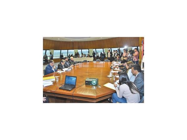 Armando Gómez se declara perseguido por intervención