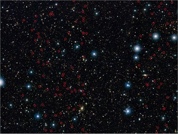 Comprueban que las galaxias viejas y masivas siguen formando estrellas