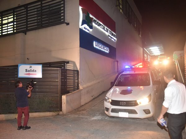 Motoasaltantes hieren de gravedad a cambista para robarle una mochila