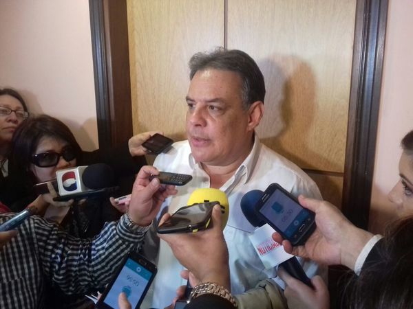 Presencia del FBI en Paraguay atenta contra la soberanía del país dice Richer » Ñanduti