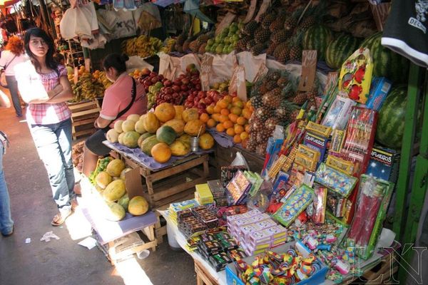 Recuerdan prohibición de venta de pirotecnia en el Mercado 4 - ADN Paraguayo