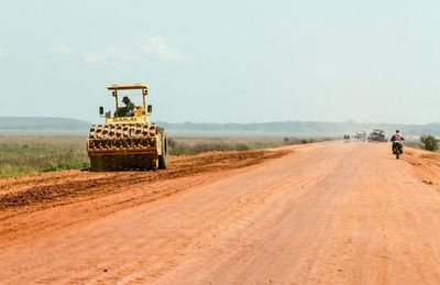Presidente destaca ejecución histórica  en obras y aboga por continuidad  de inversiones | .::Agencia IP::.
