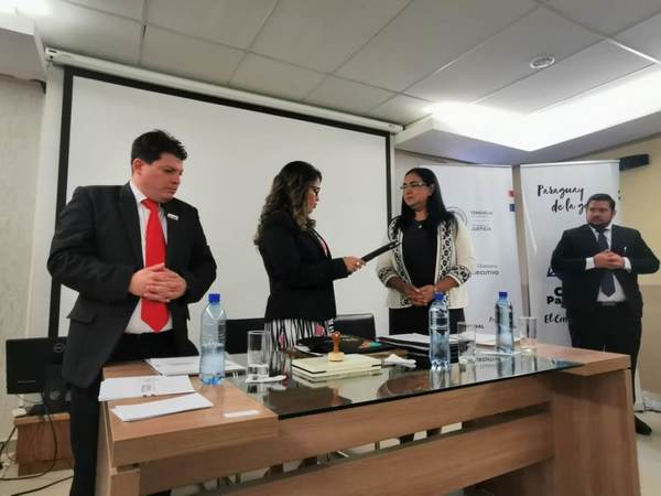 Las Reglas Mandela traducidas al guaraní fueron entregadas la cartera de Justicia | .::Agencia IP::.