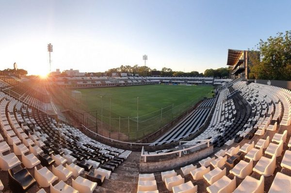 Dirigencia de Olimpia cuestiona que los clásicos vuelvan a Sajonia