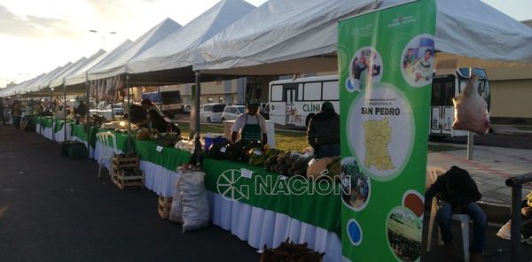 Feria “Año Paha con sabor a campo” en la Costanera