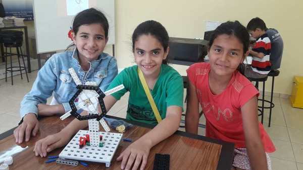 Pobladores chaqueños acceden a cursos gratuitos de alfabetización digital y robótica - ADN Paraguayo