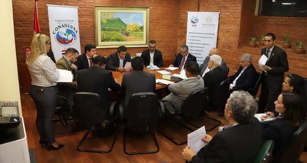 Senador plantea construcción de planta de tratamiento de residuos para municipios.