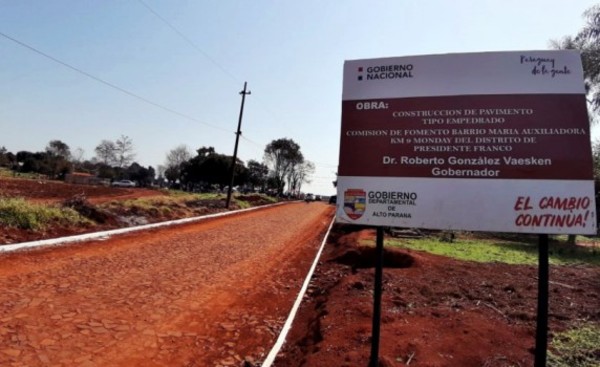 Gobernación de Alto Paraná invierte G. 44. 979 millones en obras para