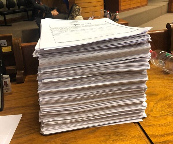 Aprueban proyecto que busca eliminar torres de papel en entidades estatales