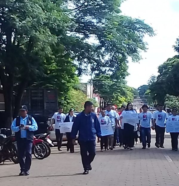 Manifestantes exigen justicia en Capitán Bado - Nacionales - ABC Color