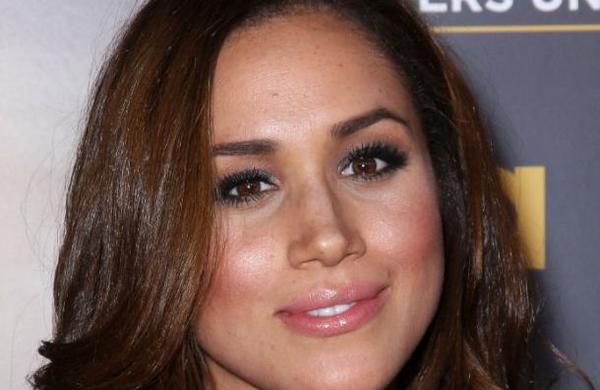 Revelan foto de Meghan Markle junto a su primer novio en la secundaria - SNT