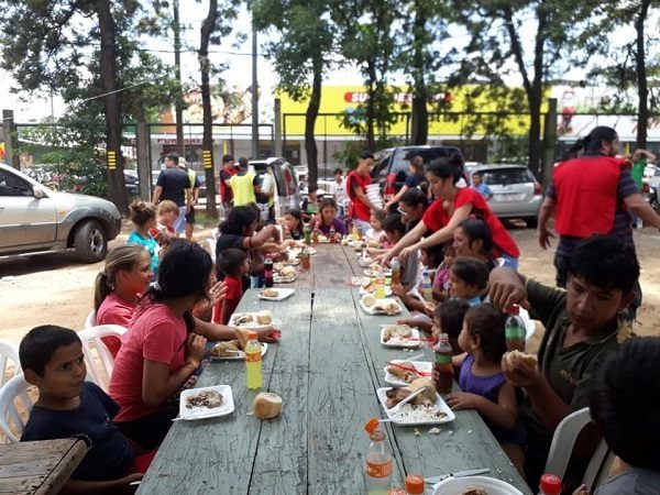 Invitan a jornada solidaria "Cenando con Jesús"