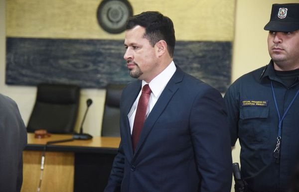 Diputados dilatan pedido de expulsión de Ulises Quintana - Nacionales - ABC Color