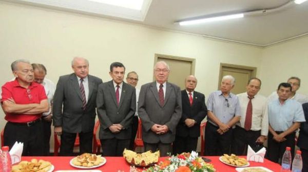 Dirigentes colorados se reúnen y piden unidad partidaria