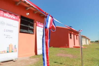 Pobladores de Itapé acceden a viviendas, agua potable y aportes sociales