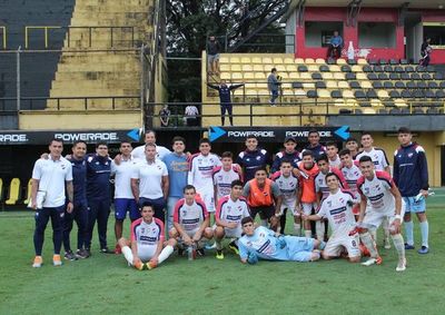 Nacional, subcampeón de Reserva - Fútbol - ABC Color