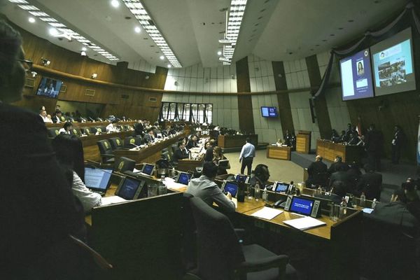Conflicto en sesión por aprobación de nuevos municipios - Nacionales - ABC Color