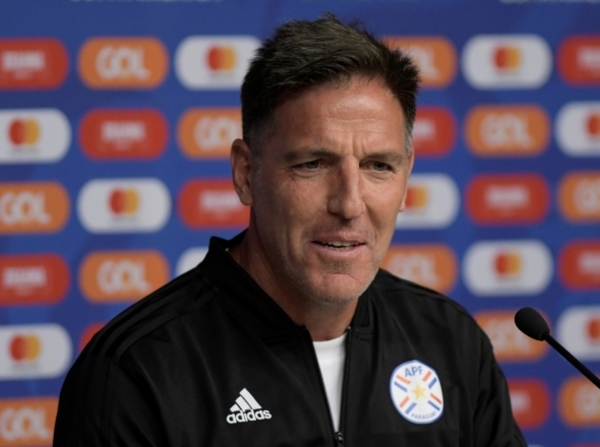 Berizzo mira con buenos ojos al debut en Eliminatorias y analiza la vuelta de Roque