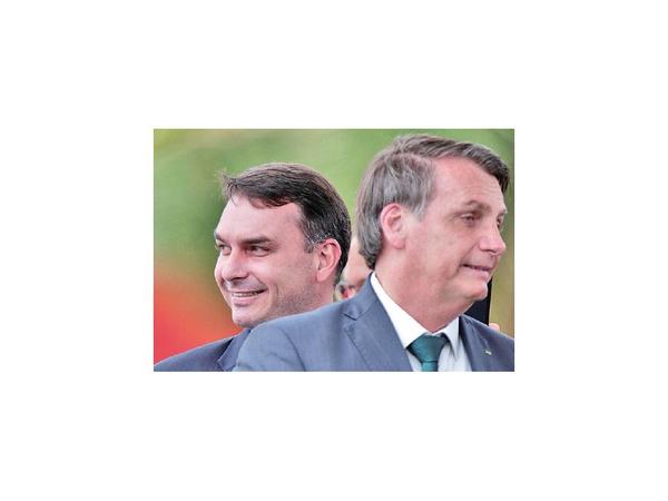 En Brasil investigan esquema de pagos de Flávio Bolsonaro