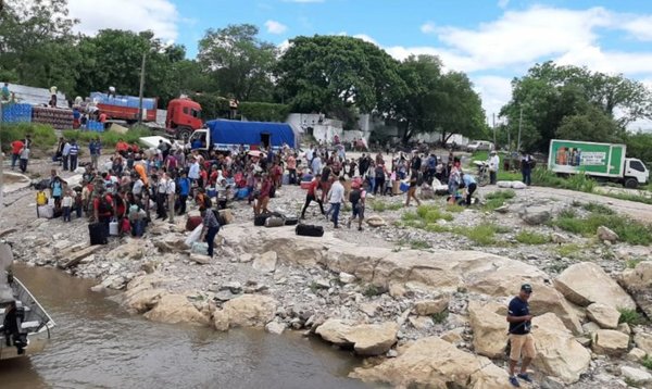 Varios pasajeros del Aquidaban quedan varados en Vallemi