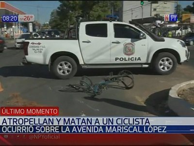 Ciclista fallece tras chocar por una camioneta en Mariscal López