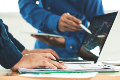 Volumen negociado en la bolsa creció 42%