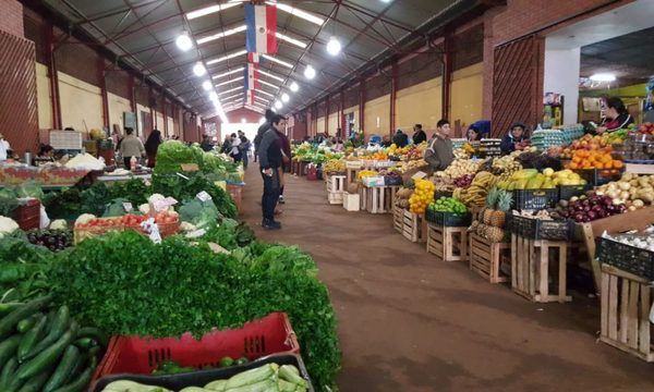 Feriantes amplían sus horarios y días de ventas por fiesta de fin de año