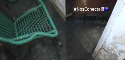 Inmersos en la cloaca, así viven vecinos de Fernando de la Mora | Noticias Paraguay